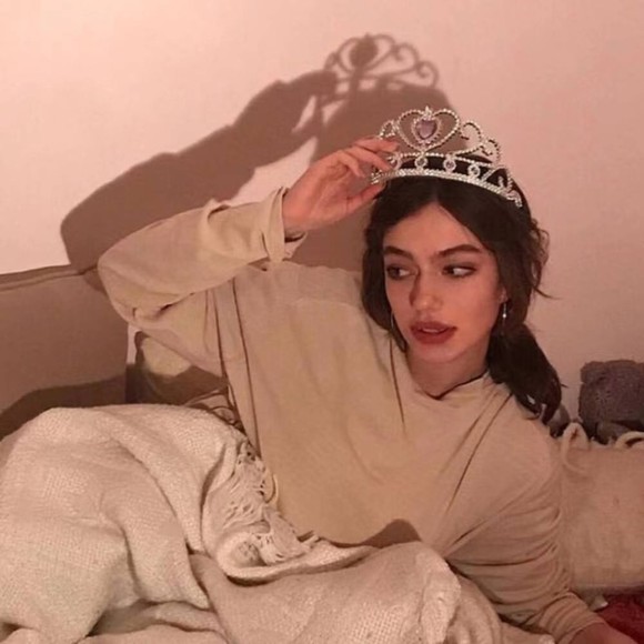 Meet your Posher, B. sousa - Picture 1 of 1